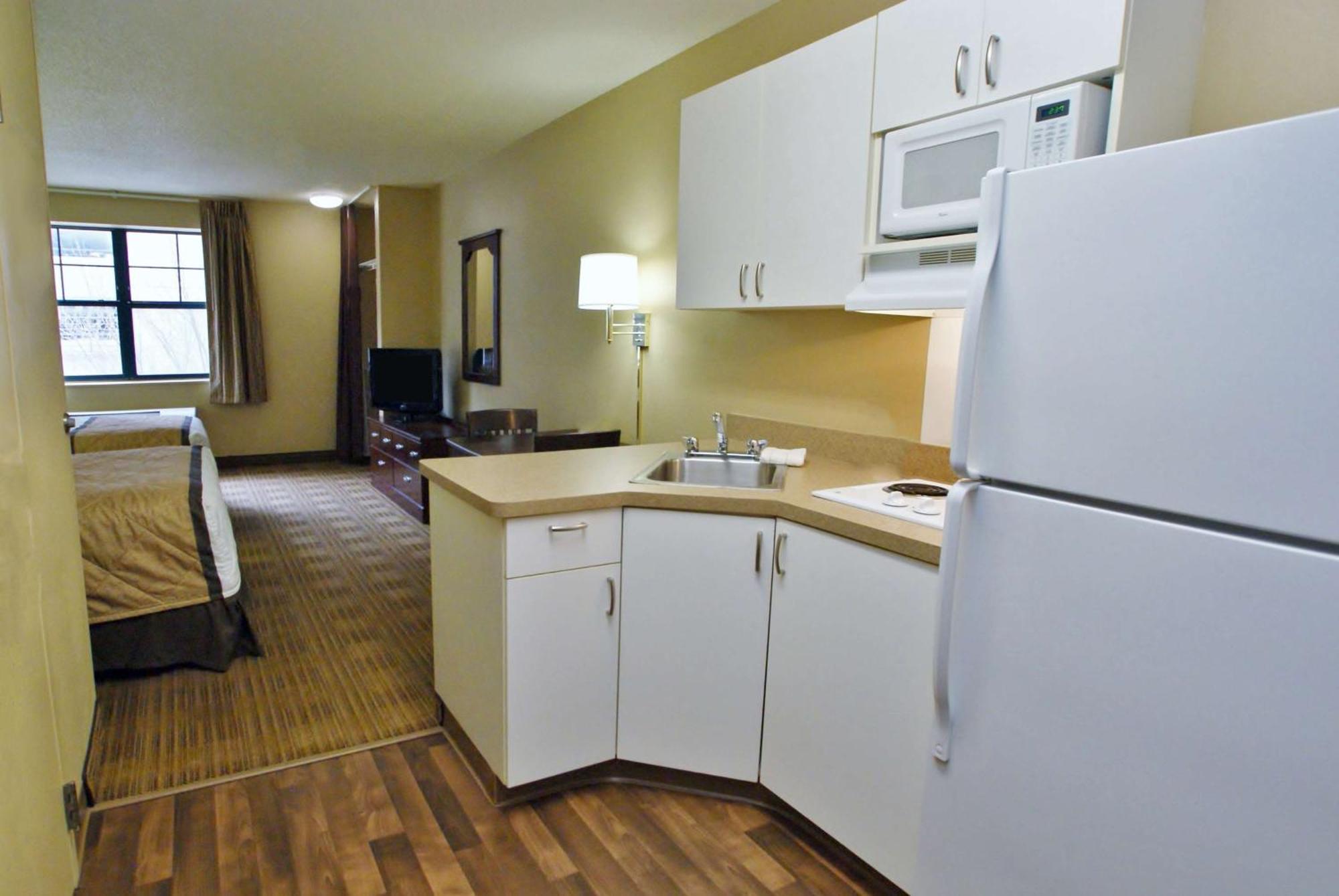 Extended Stay America Suites - Elizabeth - Newark Airport Exterior photo