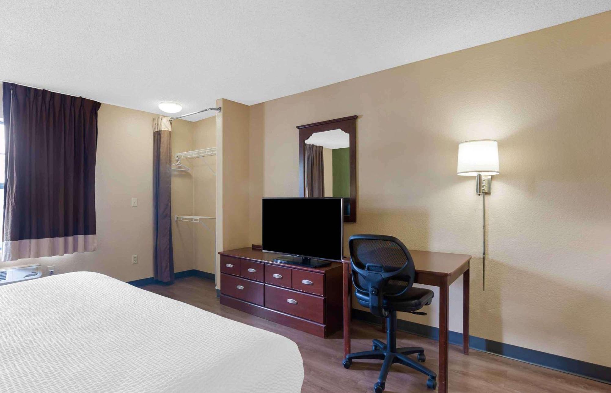 Extended Stay America Suites - Elizabeth - Newark Airport Exterior photo